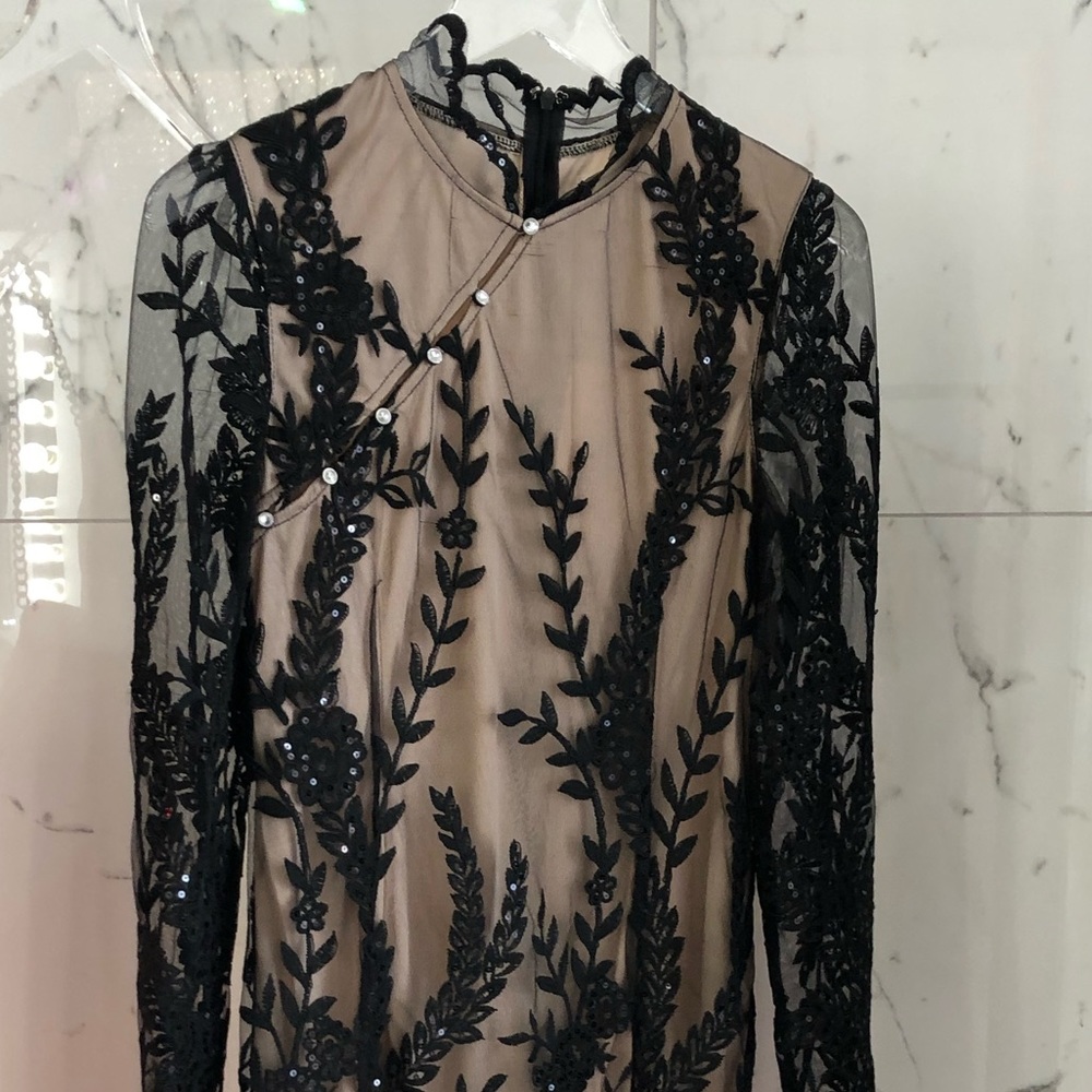 Gorgeous black lace dress